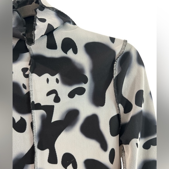 Bodysuit Turtle‎ Neck Women's  Size Large Black White Long Sleeve Animal Print - Picture 3 of 9